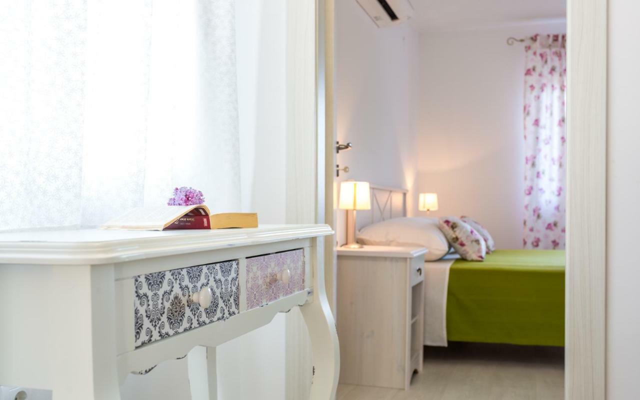 Villa Mulberry Milohnici Dış mekan fotoğraf