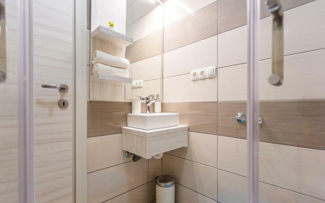 Villa Mulberry Milohnici Dış mekan fotoğraf